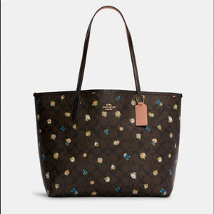Coach City Tote In Signature Canvas With Vintage Mini Rose Print